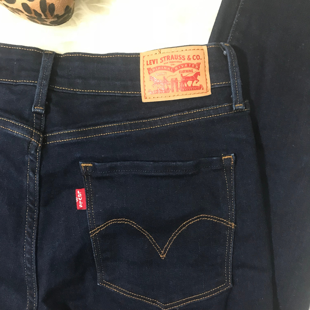 Levis Womens Mid Rise Skinny Jeans Sz 8 (Z02) - Picture 4 of 5